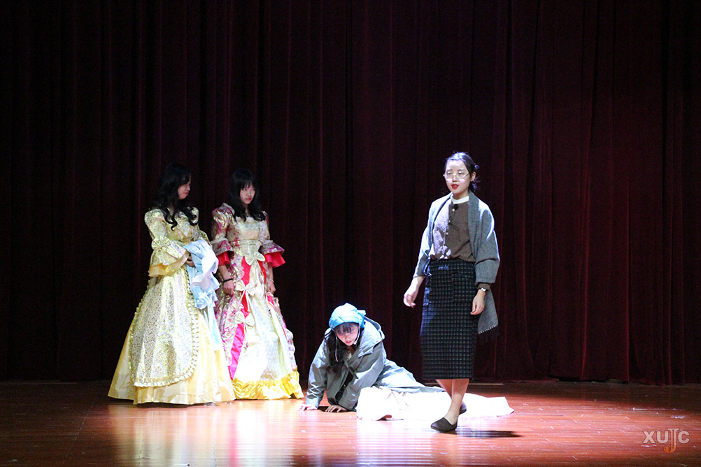 【图片新闻】我校第八届英语话剧比赛圆满落幕